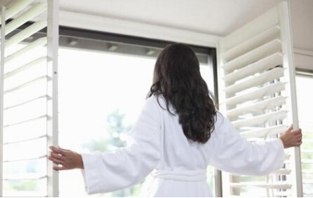 通風(fēng)法除甲醛.jpg 通風(fēng)法除甲醛.jpg